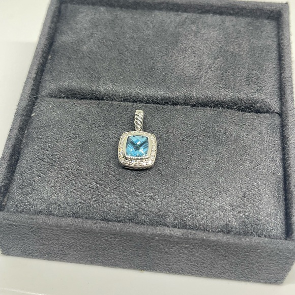 David Yurman Petite Albion Pendant with Blue Topaz and Diamonds - Picture 3 of 10